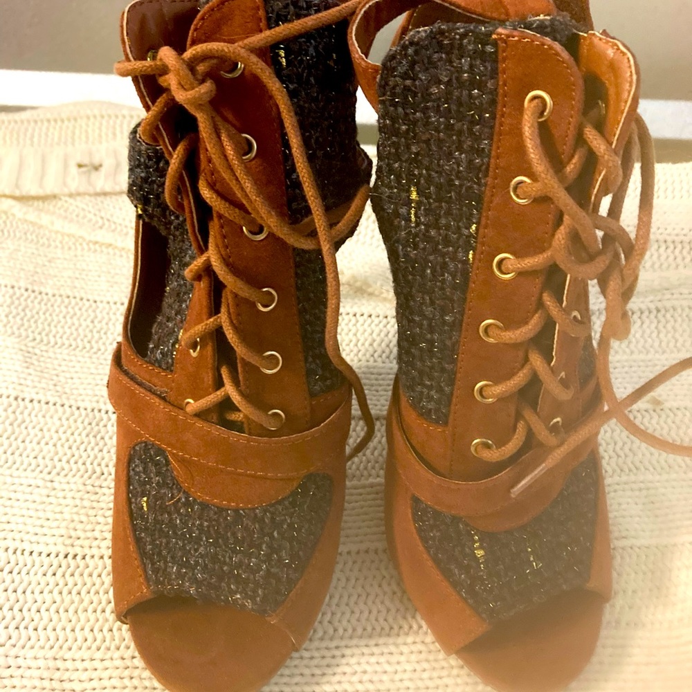 Ankle boot pump